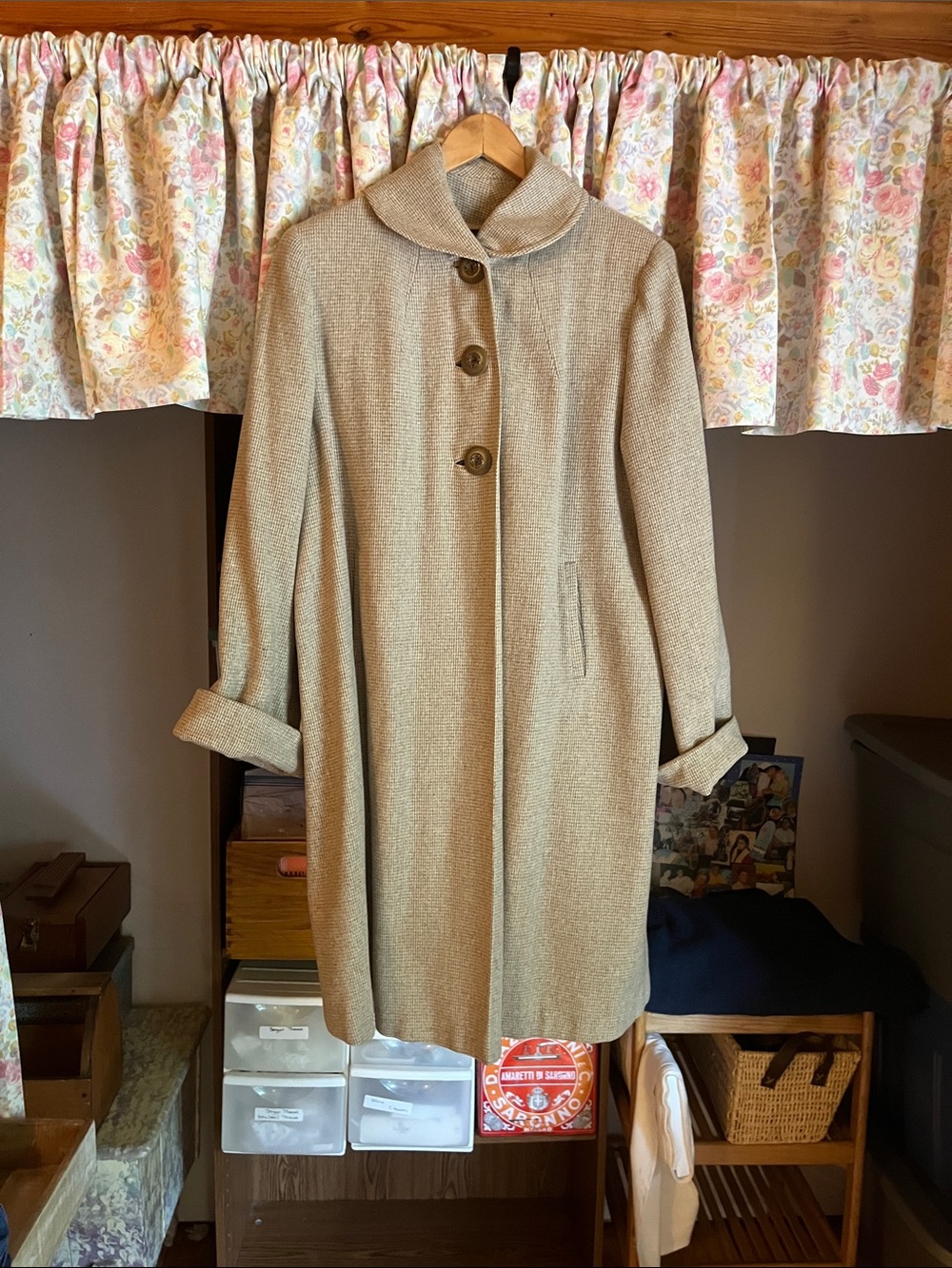 Vintage Beige Wool Single-Breasted Swing Coat